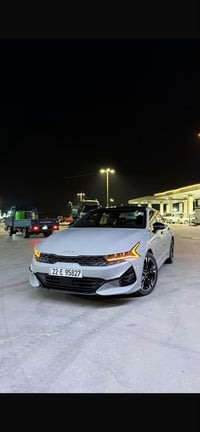 KIA K5 2023 GT-Line 1.6T وارد امريكي ضرر قطعه واحده فقط جاملغ جهة سايق...