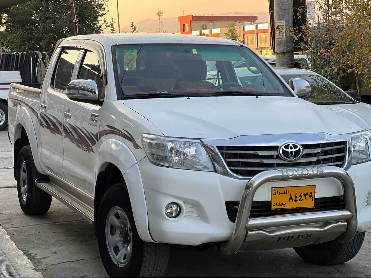 سەرەتا بەناوی خوا 
مەرزیەی دەبڵ ئەکسل 2013 سعودی بتڵ 
سەیارەکە لێزەری دوبەیە (بڕاوەیە)
گێڕو مەکینەو ئەکسل و تەبرید ساردو گەرم کارەبایی هەمووت بەشەرت 
تایەی تازەیە 
کەفیلی ماڵی مەدەنی ئەکەین 
تەقەو ڕەقەی نییە سەیارەکە هەتا بڵێی توندوتۆڵە
گراین شەفتی ئەکسلەکەی دەرکراوە
نرخ = 103 گەڵاو مامەڵەیەکی برایانە 
تکایە موشتەریت تێل بکە 
***********
*********** دار بنديهكان, السليمانية
