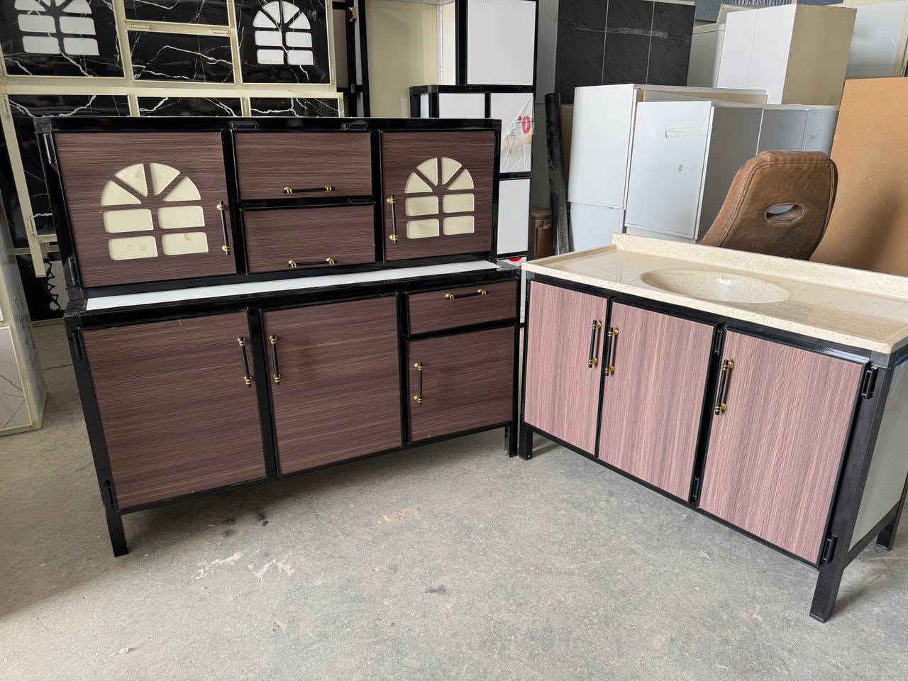 كاونتر متر ونص ارضي وملحق مع سنك متر و 20 مرمر السعر  220 الف

للحجز والاستفسار مراسلة الصفحة او التواصل واتساب ***********
