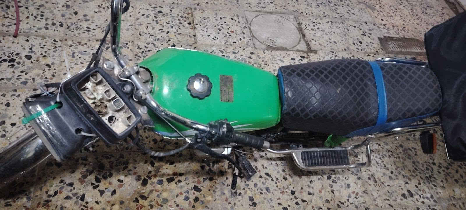سلام عليكم درجة خمسه كير موديل 2020 درجة بيها بس جبنه سعر دراجة 300بيها مجال بصيط *********** مكاني مدينه الصدر
