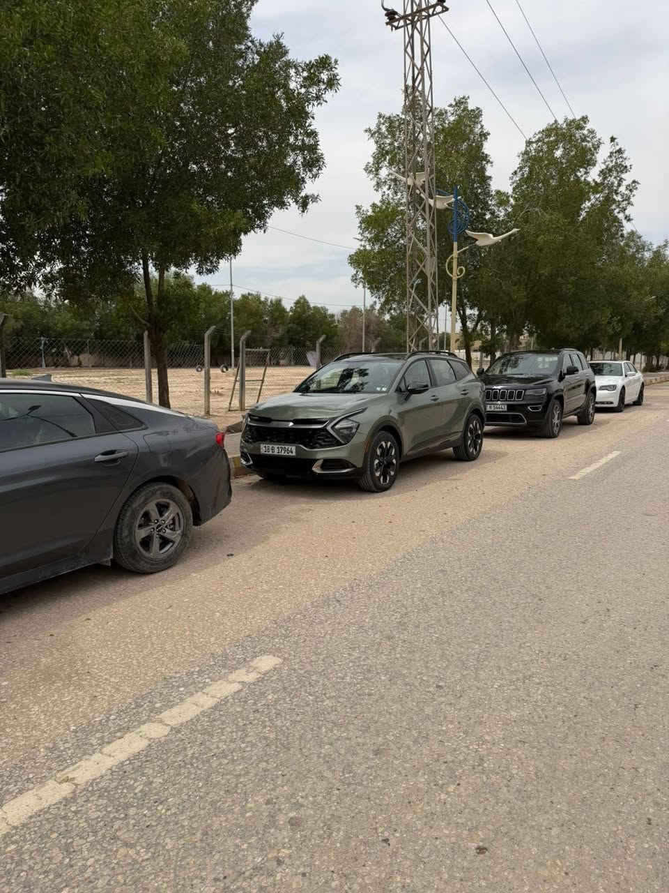 كيا سبورتج موديل 2024  فول لمتدد
kia sportage SX-prestige AWD
الموديل : 2024
الون :  زيتوني  

فول فول مواصفات اعلى فئة بلسبورتج 
سيارة جديدة
وارد امريكي 
الضرر : موضح بصوره 

مواصفاتها :-
1. محرك 2500 GDi
2. كير 8 نمر
3. بانوراما
4. بصمة : تشغيل - ابواب - صندوك
5. صندوك كهرباء ذكي
6. شاشة كبيرة على طول الدشبول دجتل كامل 
7. كيجات الكترونية متغيرة حسب الوضعيات
8. انظمة القيادة : سبورت - سمارت - نورمال
9. كشنات جلد 
10. كراسي كهرباء فول تحكم مع كشن ميموري 
11. اضواء ترحيب عند الاقتراب مع ترحيب داخلي عند الصعود او المغادرة
12. شحن وايرليس
13. هاند بريك بصمة
14. اوتو هولد
15. كاميرات 360 مع كاميرات بالاشارات الجانبية مع وضعيات مختلفة للكاميرات
16. فول رادارات امامية وخلفية وجانبية
17. تحديد مسار ذكي
18. قيادة أليه ذكية
19. نقطة عمياء
20. كروز سرعة
21. تبريد وتدفئة كشنات مع تدفئة ستيرن
22. سستم صوت هارمان كاردون 
23. خزن كشن سائق ميموري وضعيتان
24. اشاير بالمري
25. تشغيل عن بعد
26. شاشة لمس متغيرة لتحكم الميديا او لتبريد
27. ستيرن فول تحكمات 
السعر 218 وبيها مجال بسيط 
مكاني بابل 
للستفسار اكثر يرجا الاتصال***********
