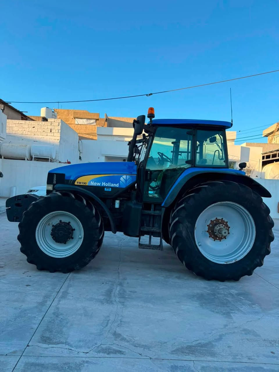 نيوهولند TM190 • موديل ٢٠٠٦ • اربيل