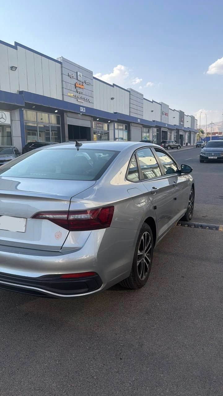 Jetta 2024 sport 
سيارة مرقم 
158
عنوان دهوك
*********** دهوك, العراق
