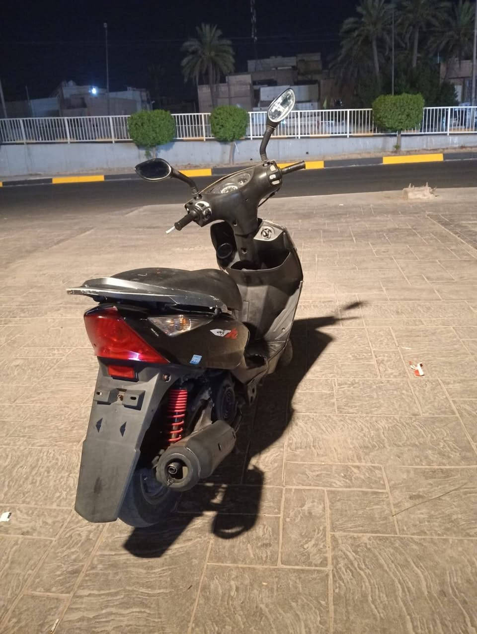 لبيع دراجة نضيفه مكينه مكفوله 450 الف تفاصيل اتصل على رقم هاذه***********

