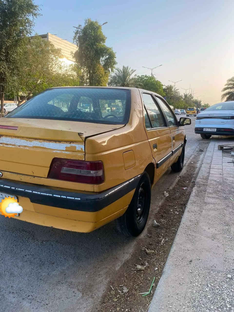السلام عليكم 
بيجو لميس موديل 16 
السياره بيها ضربه الجاملغ الخلف  السياق عل البارد والجاملغ الامامي مبدل رقم كربلاء انكليزي مكينه جديده وكير جديد حداديه 75 /100 
هيئه مصفره وغرامات تاخذ جاهز 
مكانها نجف سعرها 28 وبيها مجال 

***********
