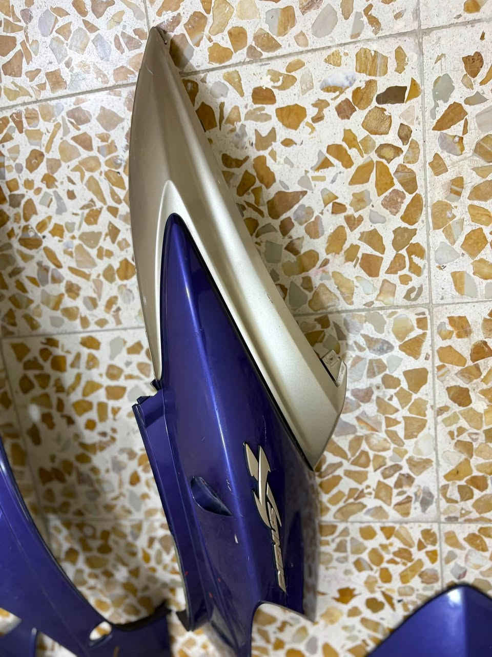 سلام عليكم كفرات سكنس فحل لون مميز بنفسجي اصليات مال رمبه ختم واحد كاملات ابيع ما بيع قطع هنا ولماصده رايدهن ب 250 او بيهن مجال قليل اتصل وشلع عيوني رقمي *********** مكاني بغداد مدينة الصدر واسف على الاطاله ♥️🫶🏽.

