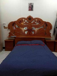 سرير • كومديات • ميز تواليت