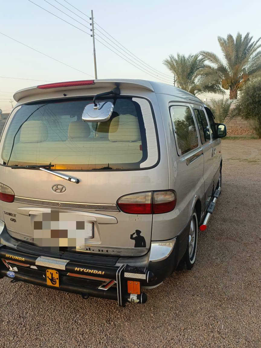 السلام عليكم
للبيع سيارة ستاركس موديل 2007 مسكر لون سلفري اوتوماتيك 11 راكب  مكفوله شواصي نضيفه تبريد شغال محرك نضيفه لاتنقيص ولا تبخير  رقم بغداد السعر 110 وبيه مجال 
السيارة باسمي تحويل مباشر 
العنوان الانبار جزيرة الخالديه 
للستفسار ***********
