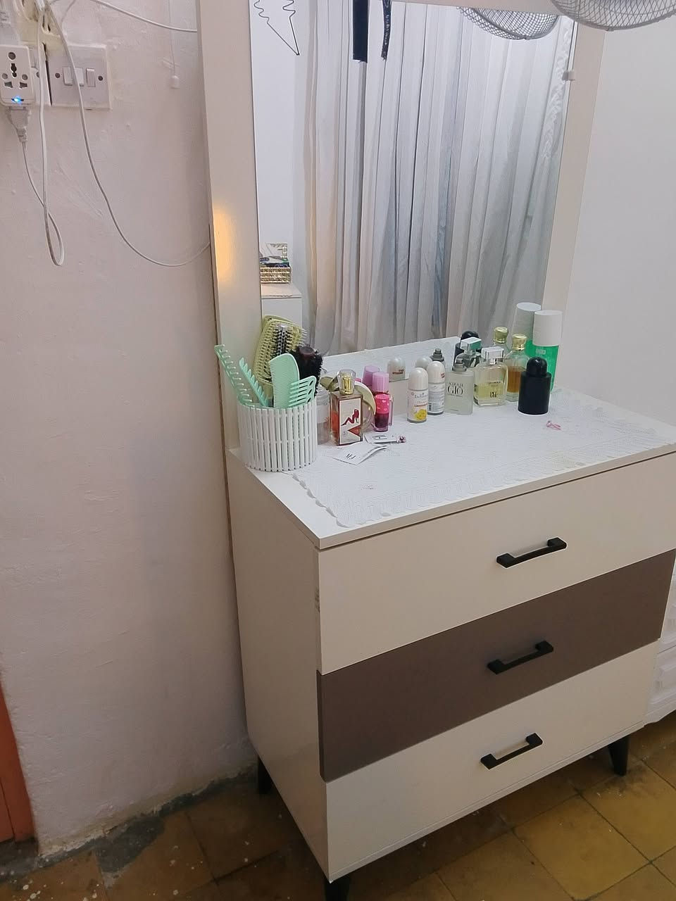 غرفه نوم تركيه جديده 5 قطع صوميه عراقيه سعره 500 الاتصال ***********
