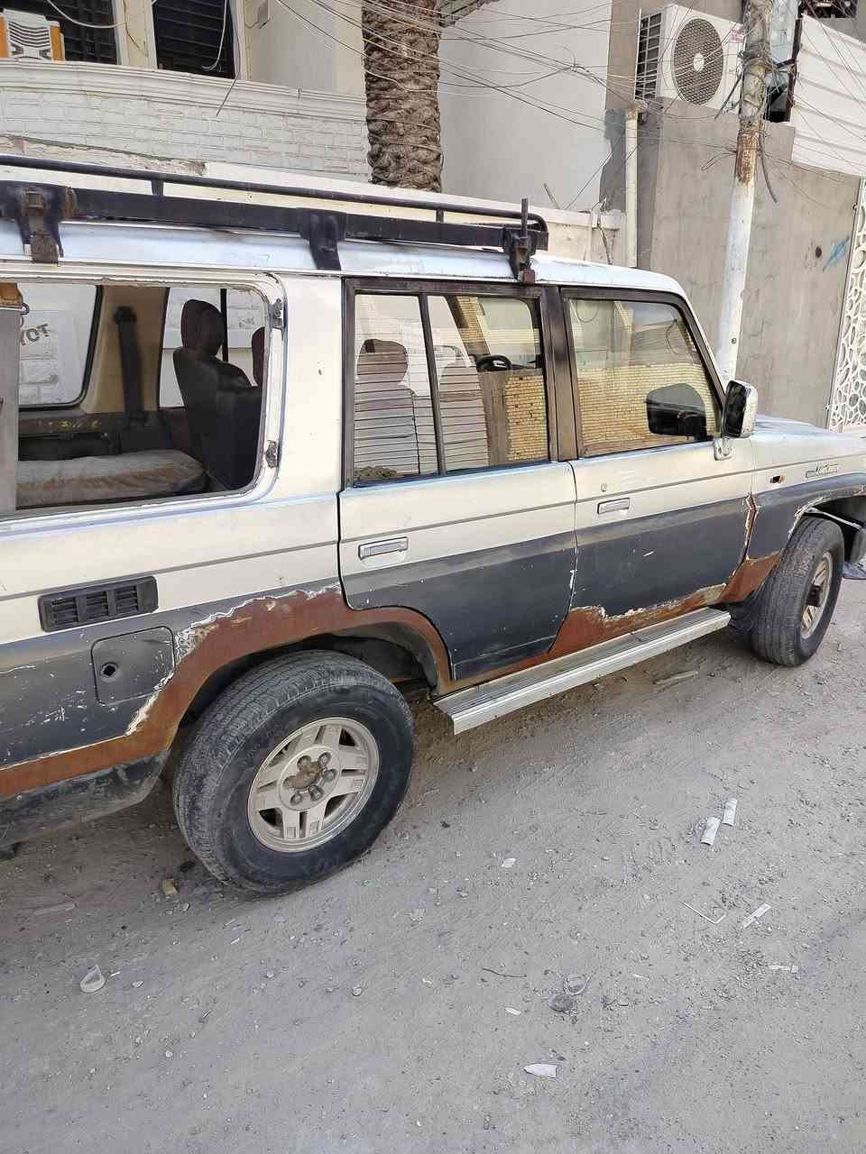 سلام عليكم برادو موديل 92البيع كير ومحرك جديد ب اسمي تحويل مباشر 40وبيهه مجال رقم الهاتف ***********
