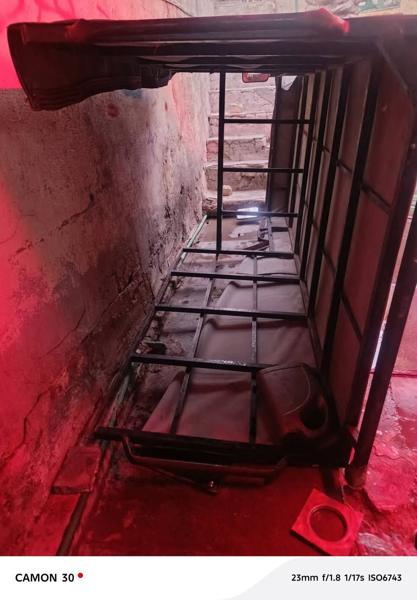 السلام عليكم مرخصة الادمن 
محجر صقر للبيع اي نقص ما بي حتى مرايات بي وجادر كامل تريد تعوفه بي تريد تشلعه السعر 125 قفل ما بي اي مجال /مكاني بغداد مدينه الصدر اتصل ***********

نص مكتوب في الصور:
- CAMON 30 23mm f/1.8 1/20s ISO5028
- CAMON 30
- 23mm f/1.8 1/17s ISO6743