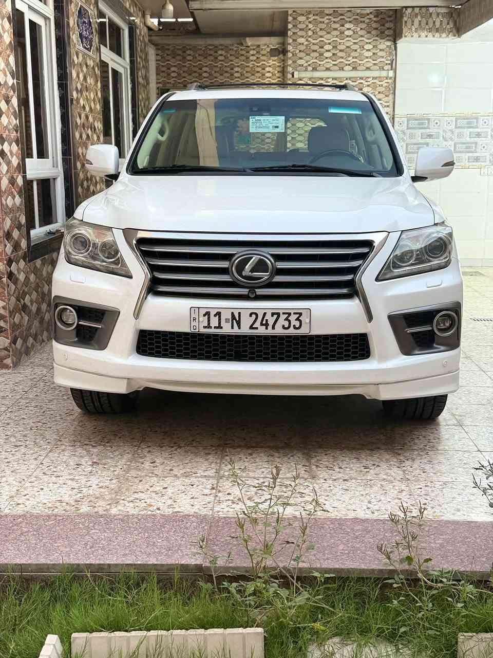 السلام عليكم لكزز 2015 سعرها 345 ورقة رقم بغداد بسمي فوول مواصفات بيه ربع جاملغ خلفي صبغ معه قبق الصندوق بدون دواخل على الفحص سيارة جديدة وجاهزة محرك كير مكفولات صدر امامي خلفي جديد سيارة على وضع الشركة ماشية 96 حقيقي للاستفسار *********** السعر 345 ورقة مكان بغداد
