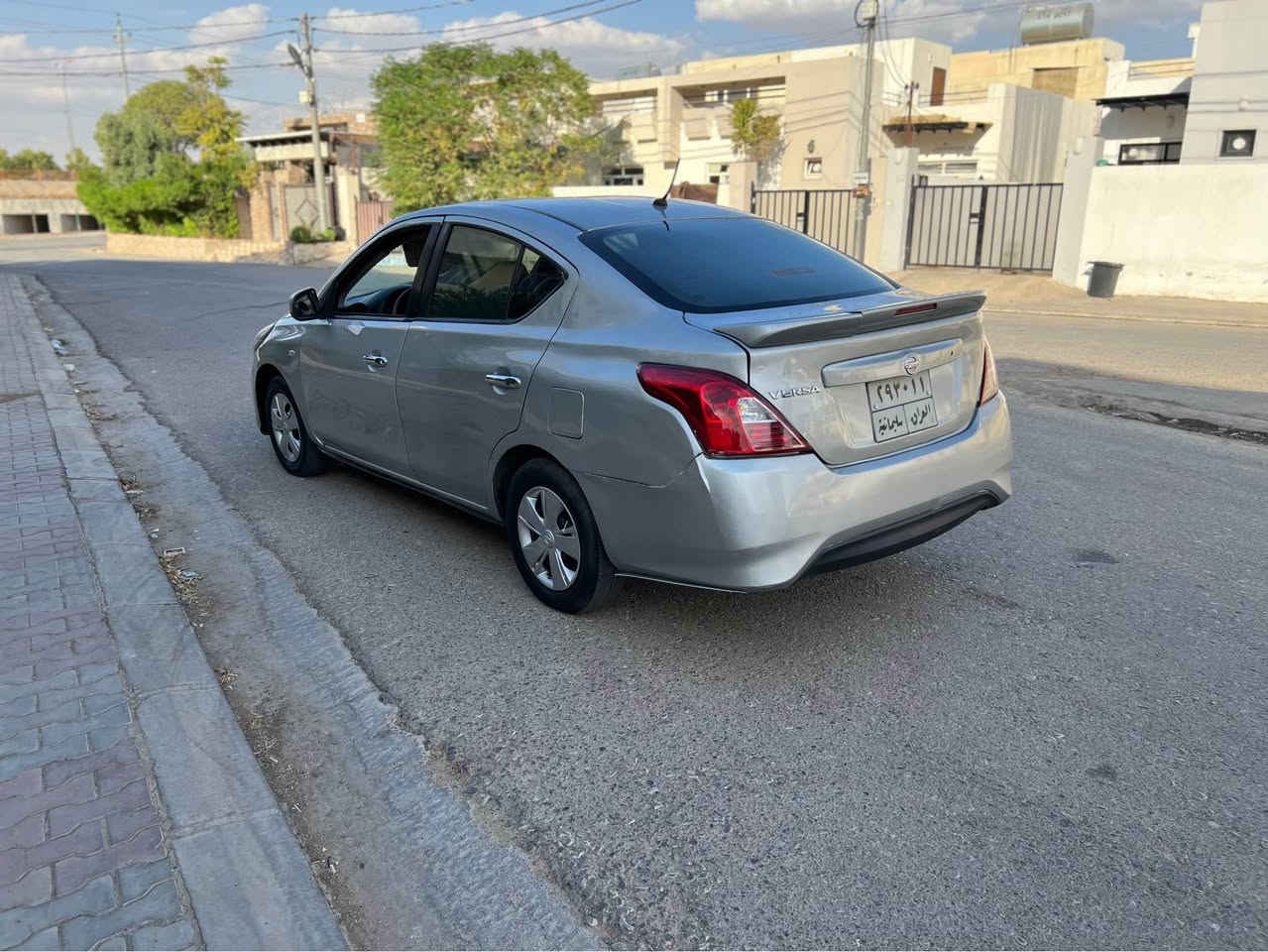 نیسان فیرسا شکل لاکشمیبای مۆدیل 2018 svکیرتۆماتیک تحدید سورعە فۆلیوم شاشەوکامیرا جوارجام کارەبا abs سیارەکی جوان و جاهیز
کیرمکینە تحویل بڕانەوە بەشەرت
سعربلاش 6٧ورەقە مجالیکی کەم
رقم مۆبایل *********** أربيل, العراق
