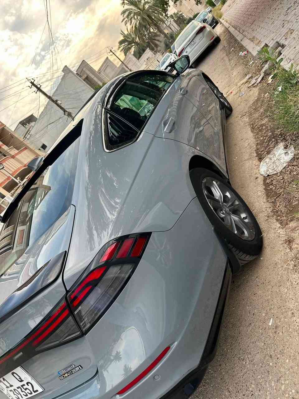 هوندا اكورد موديل 2023 حادثهه باب خلفي مبدل بلادي مثل ما موضح بالصور والتقرير بيهه صبغ ع كد شبر بالهلال الخلفي فقط السياره EXL مواصفاتهه معروفه والسياره جاهزه من كلشي  ونضيفه واي نقص مابيهه الحمد الله ورايدهه 195$ مكاني بغداد حي العدل 
الرقم ***********
