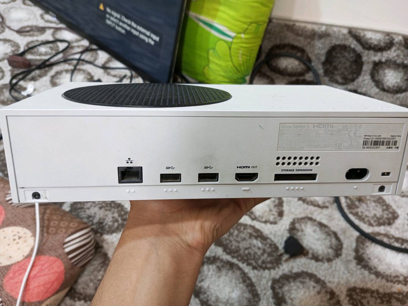 اكسبوكس سيريس اس مستعمل نضيف 90% كامل ملحقاتة وياه بس اليدة من كيم سير كير مغناطيسي ما يخرب ابد ذاكرتة 512 غيغا شرط الفحص السعر 480 الف و بي مجال بسيط مكاني البصرة ابي الخصيب ما عندي توصيل