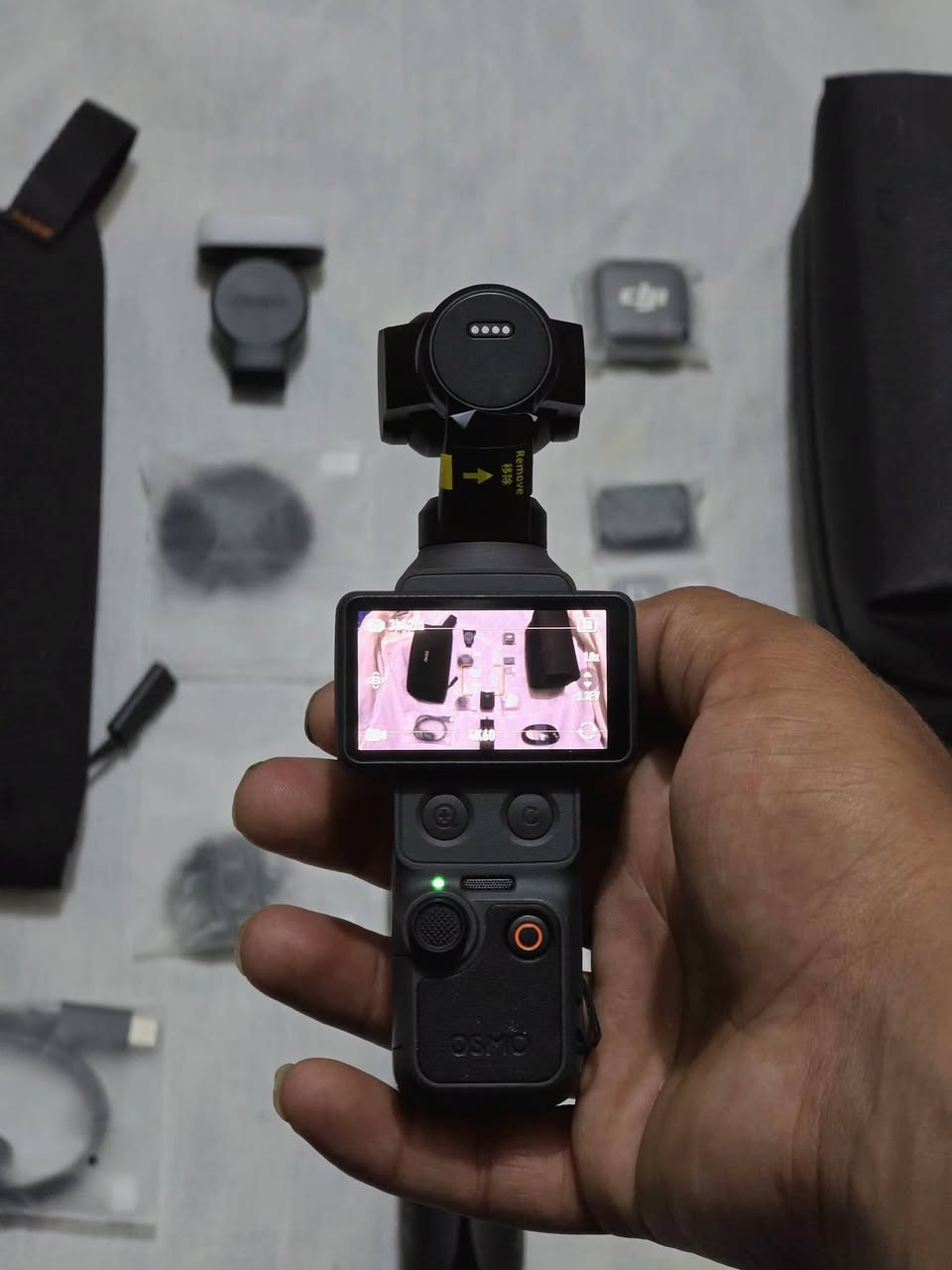 DJI Osmo Pocket 4
استعمال قليل جدا وسعرها مناسب
مكاني ديوانيه ويتوفر توصيل
تواصل ***********
