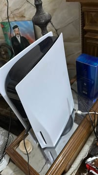 شباب بلي 5 فات نضيف كلش ومامتعوب ويا  يوبي اس 3000 بكارتونته ورقة ضمان...