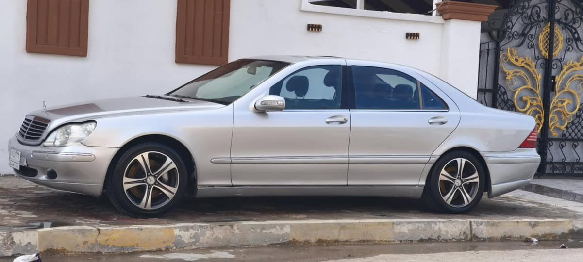 سلام عليكم 
للبيع مارسدس غواصه موديل 2002 S500 رقم ذي قار مشروع وطني بسمي جديده ماناقصه شي مكينه لا تبخير ولا تنقيص بدون حادث مصبوغه عام للجماليه فقط السعر 135 وبيها مجال مكاني بغداد المحموديه 

للاتصال ‭***********‬
