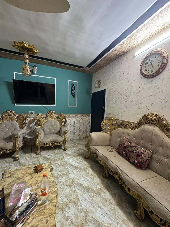بيت البيع 160 متر واجه 10 منطقه سبع قصور مقابيل الاسعافات البيت حاهز من كلشي التواصل ***********

