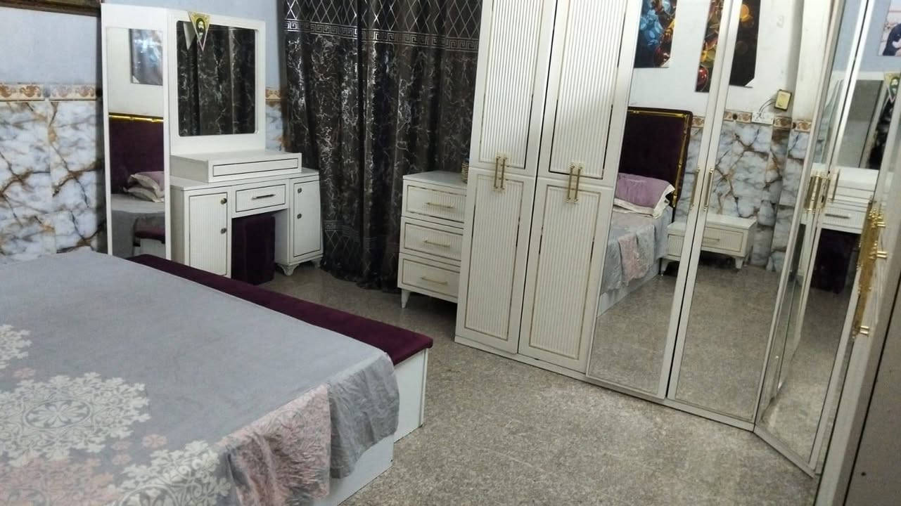 سلام عليكم اخوان غرفه نوم تركيه 9 قطع سعر معه نقل ونصب 525 الف قفل مال ناس متوازين عله شيله اي استفسار رقم ***********
