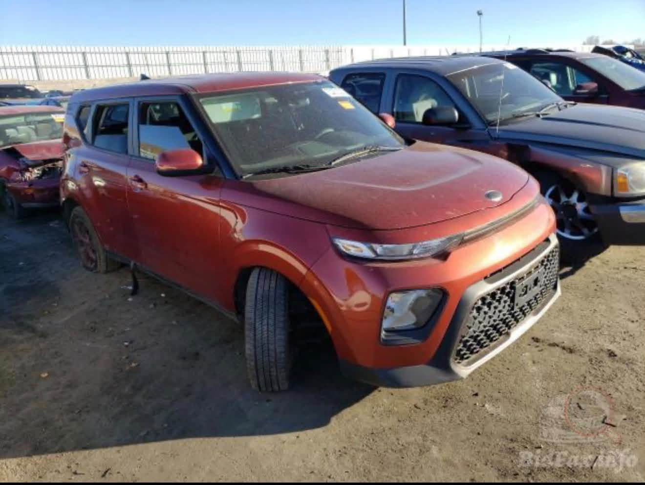 السلام عليكم
🚗 للبيع كيا صول مشمشي2021
اربيل رقم السيارة جديد بسم شركة تحول او وكالة موجود   ماشية 62الف mi
بدون حادث
مواصفات S معروفة 
تحكم ستيرن جهتين 
شاشة كبيرة كار بلاي
رادات امامي خلفي +جوانب 
مانع تزحلاق تحديد مسار قيادة ذاتية مود درايف 
مكينة 2000 دوش
السيارة جديدة بمعنى الكلمة 
السعر  130
مكاني بغداد شارع فلسطين 
***********

نص مكتوب في الصور:
- BidFax.info