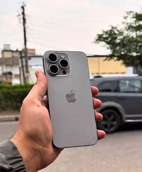 آيفون 15 برو ماكس • مكفول فتح وتبديل • تيتانيوم