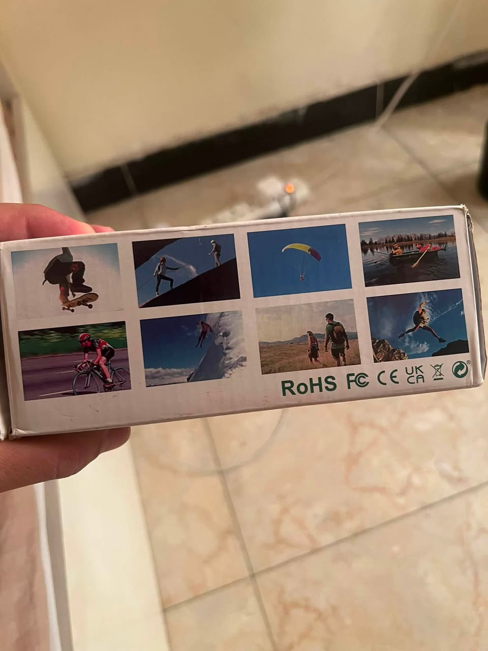 للبيع نضاره سبورت 
تصوير فيديو + اتصال + اغاني 
تصوير 1080 P60 دقة عالية
..
سعر ٦٥ الف فقط 
مكان بغداد الدوره يوجد خدمه توصيل داخل بغداد 
***********
