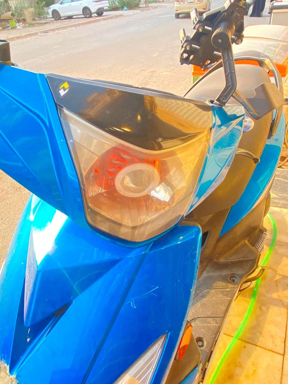 سلام عليكم مازده وبكلايت مال جيتي ار لمازده عدسه كرزيه ولبكلابت لد كرزي للبيع ***********
