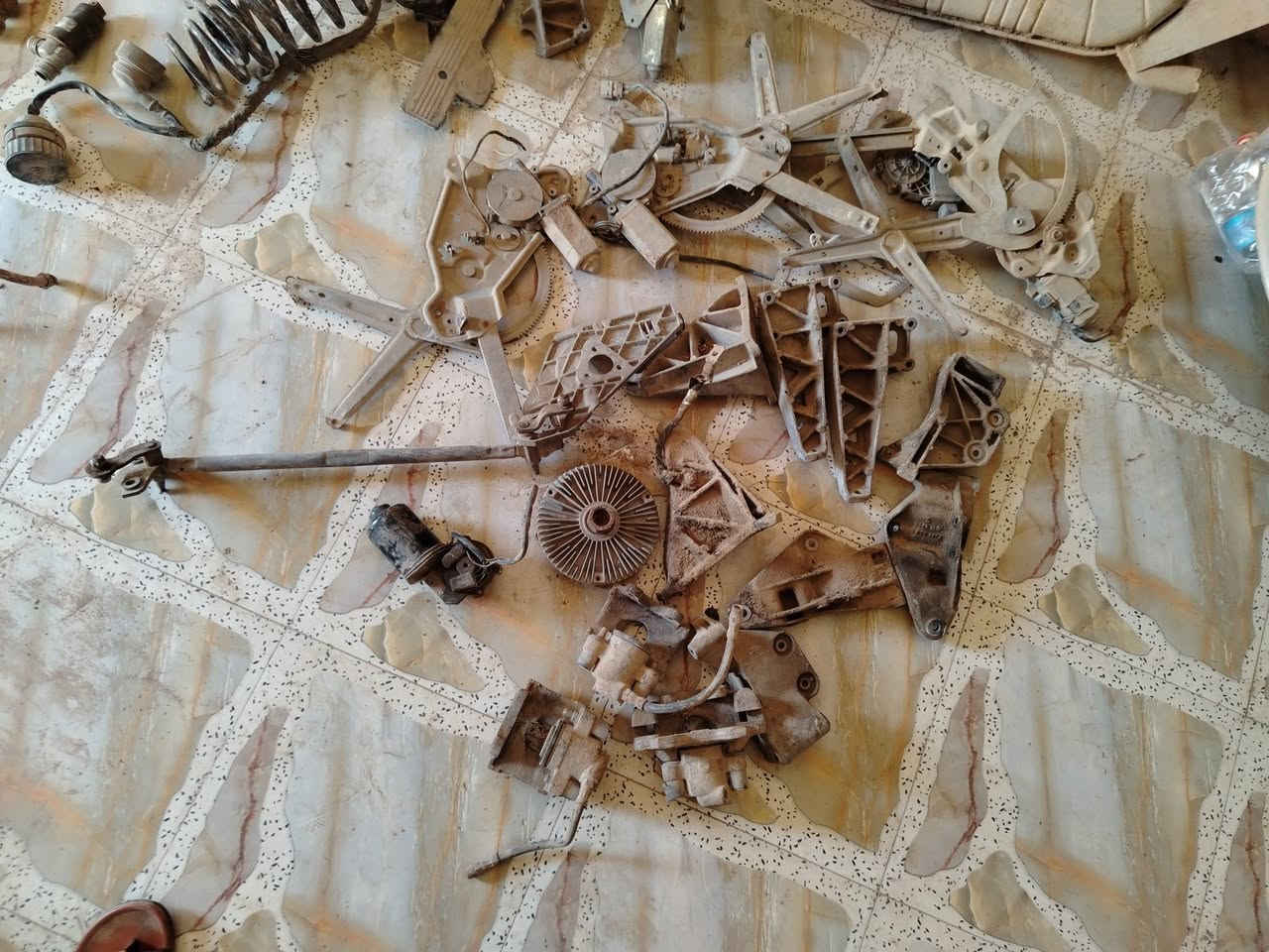 قطع غيار بي ام ٥٠٠
***********
