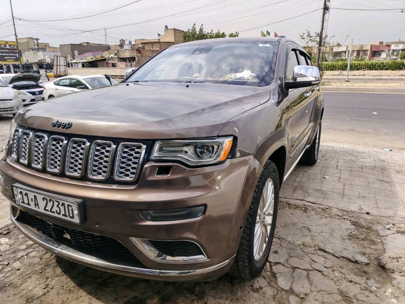 سوميت • V8 ٥٧٠٠ • ٤×4