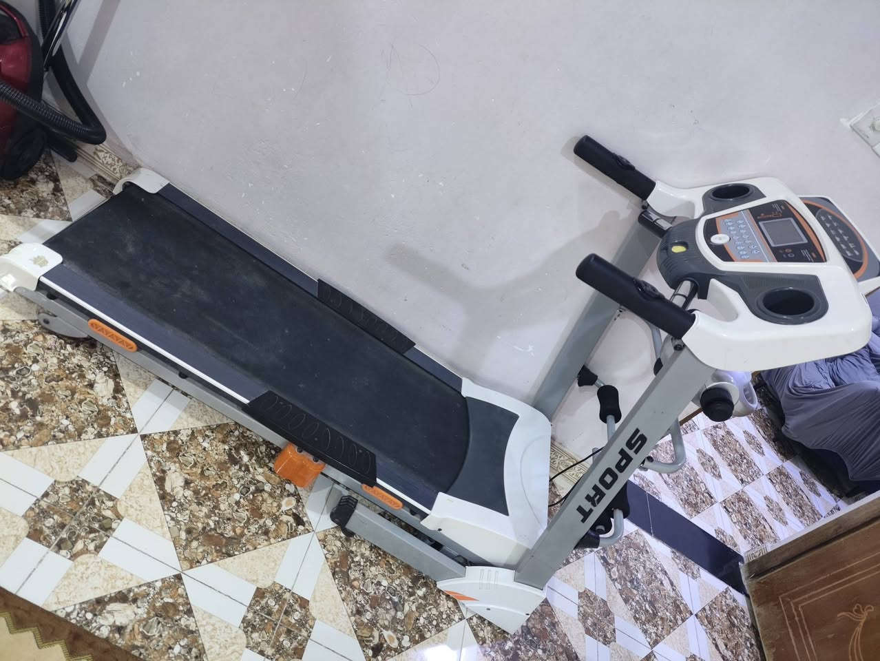 سلام عليكم جهاز ركض مستعمل قليل طول 120 و عرض 40 سعر جهاز 350 الف عنوان بصره تنومه صالحيه
للتواصل ***********
