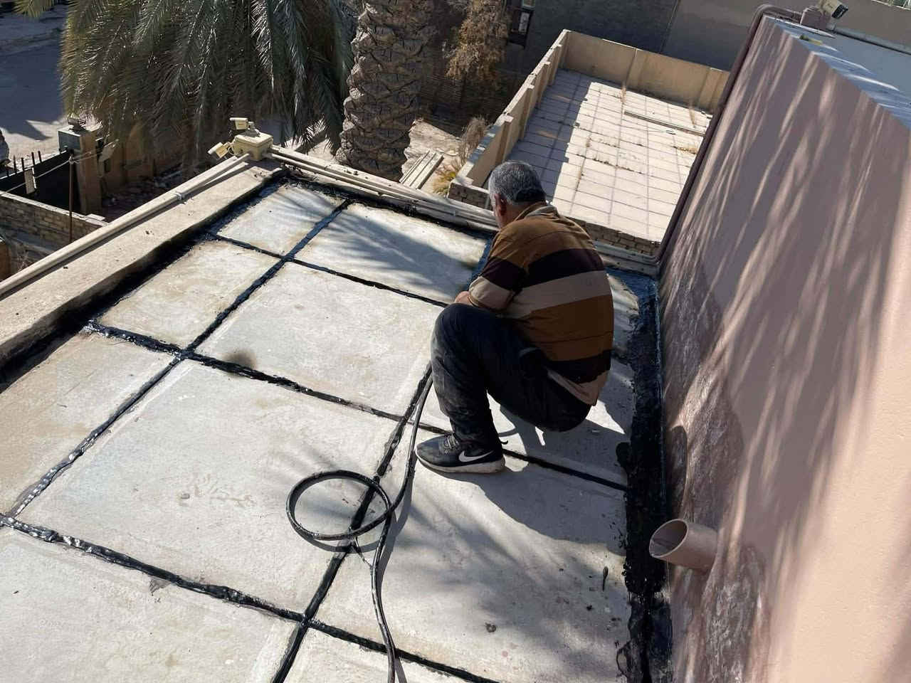 اضافه وعمل ماستك للسطوح الدور السكنيه والمدارس  بعد الغسل و التنظيف وهذا عملنا في العام الماضي هاتف *********** ابو سالي للماستك
