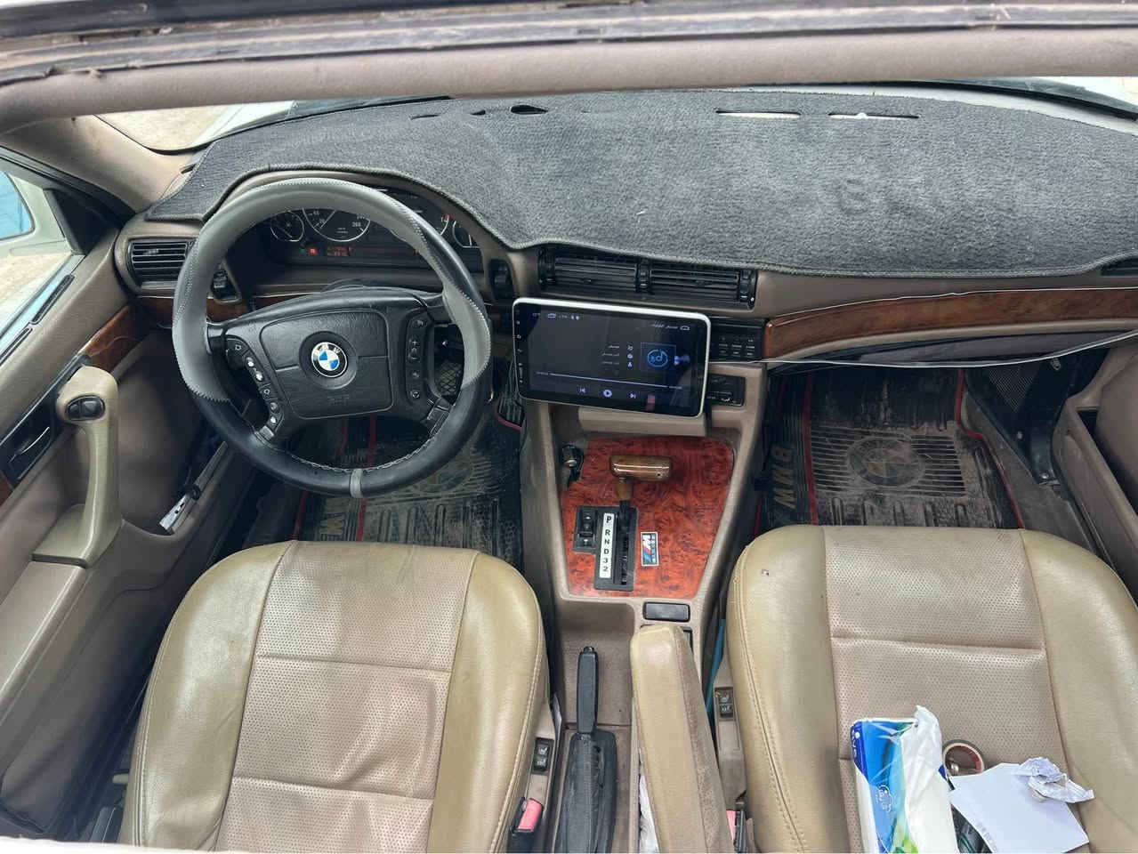هاي للجنايه الله شاهد السيارة خير من الله

🔥🩶Bmw 735i 
6 سلندر 

⚙️ كير ومحرك كفالة

🚗 المحرك بالجيس

گير جديد هستوني شاده

حدادية جديدة 

فتحة سقف شغالة

🛠️ أصل وفصل كلها عالبلاد

🔧 النقص تبريد فقط

🛞 تخم تاير جديد

🔋 باتري جديد

🧪 فيت بام جديد

💨 لا نفخ ولا تبخير ولا أي ملاحظات

🔁 مداور او وكالة بكيفك

📆 السنوية للـ2030

📮 السـعـر 43$
مكان تواجد السيارة: نجف 

رقم : *********** النجف, العراق
