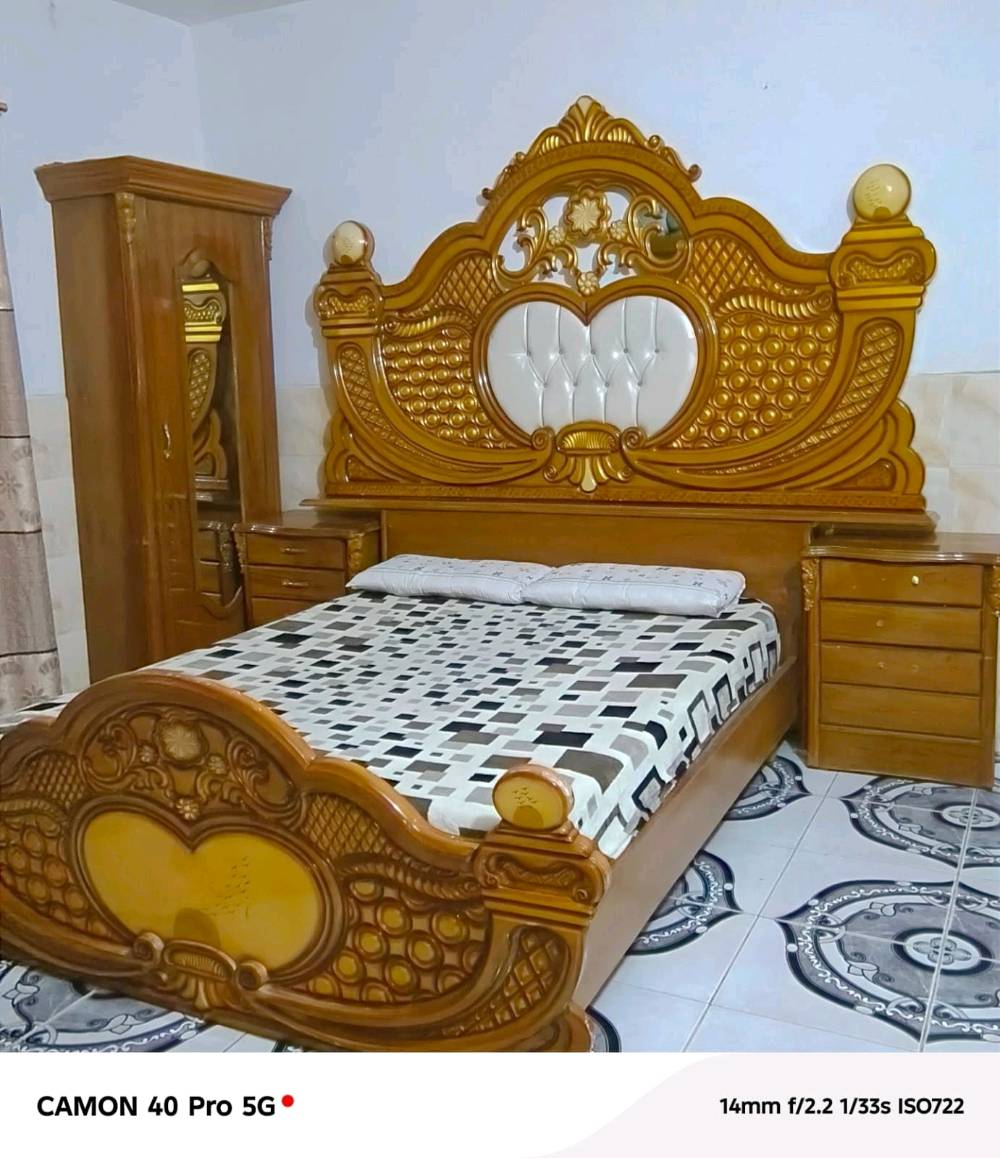 غرفه نوم صاج عراقي للبيع 7 قطع نضيفه سعر مليون