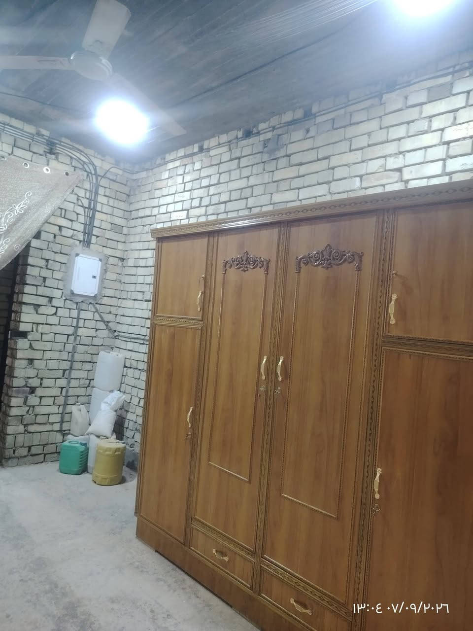كنتور أربعة ابواب مستعمل نظيف جدا مكان بغداد الأمين الثانيه ***********
