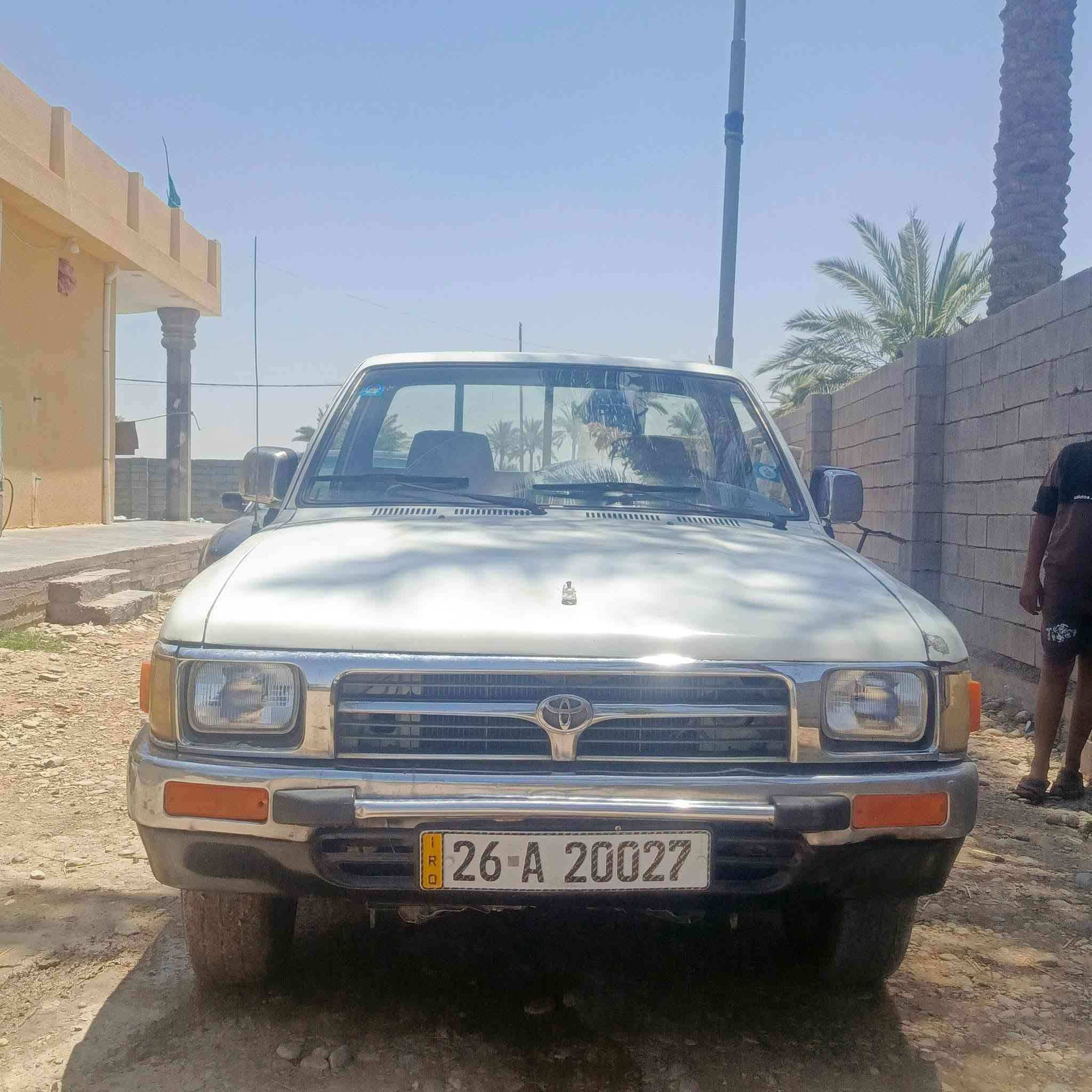 سلام عليكم بيكم للبيع موديل 90 سياره بسمي رقم انكليزي سياره جديده كلش محرك كروسيده 5نمر 
حداديه جديدة شاصي مكفول تخم تاير ماعايزه برغي سياره كلش حلوه مال جناي ***********
