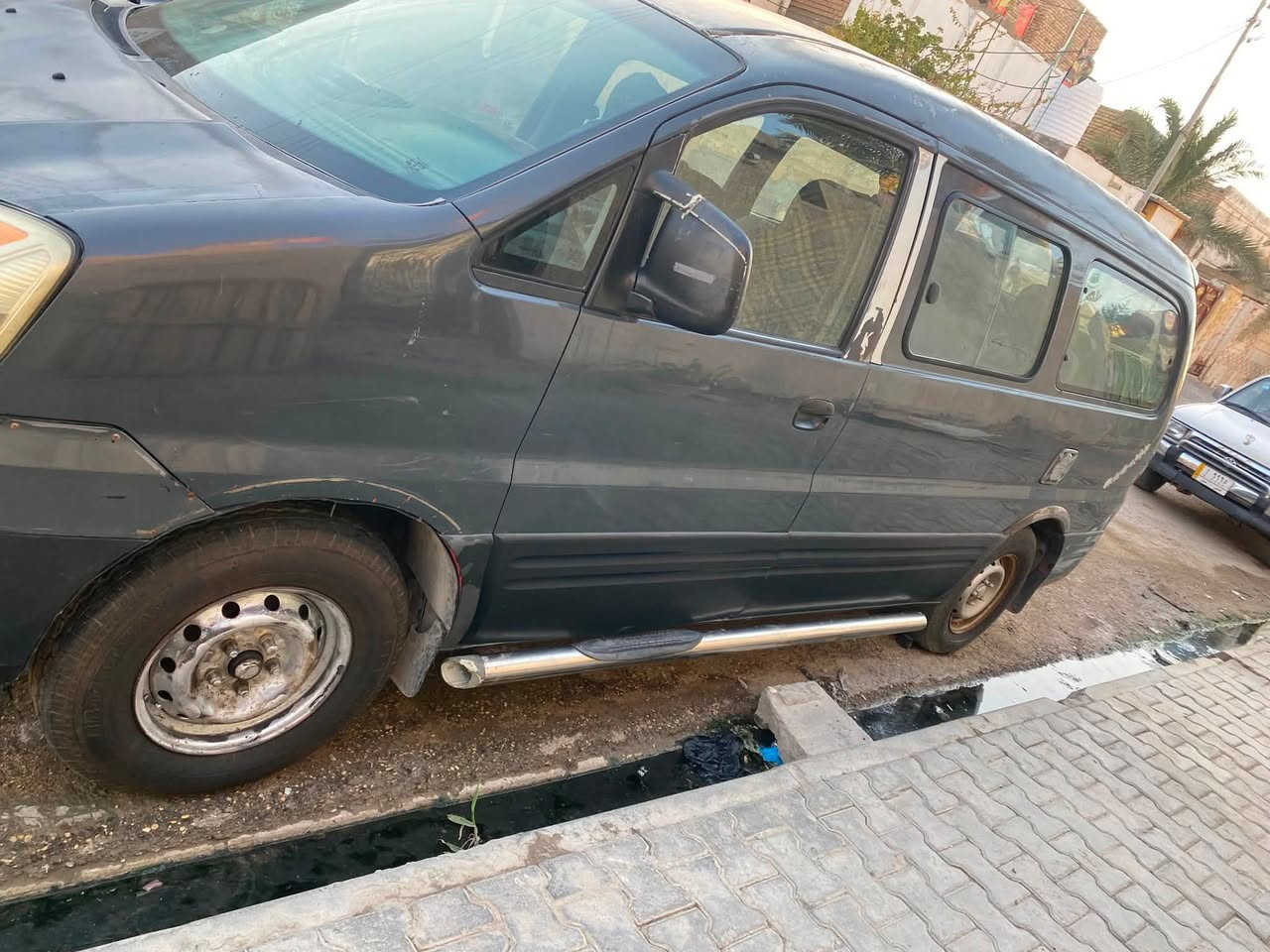 سلام عليكم كيه استاركس مديل ٢٠٠٧ السياره رقم ذي قار بسمي انكليزي  امداور ثاني يوم هيه وبعث وخط وغرامات كله مصفره السياره شوف العين البدي نضيف دواخله تبريد شقال ثلج كير حداديه طخم تاير جديد المكينه مسكر كير اوتو ماتيك. السياره المكينه مالته بيه كازكيت ابيعك المكينه كليمه ماتشتغل مكاني سماوه قضاء الخضر رقمي *********** حمود ألغزي السعر خاص
