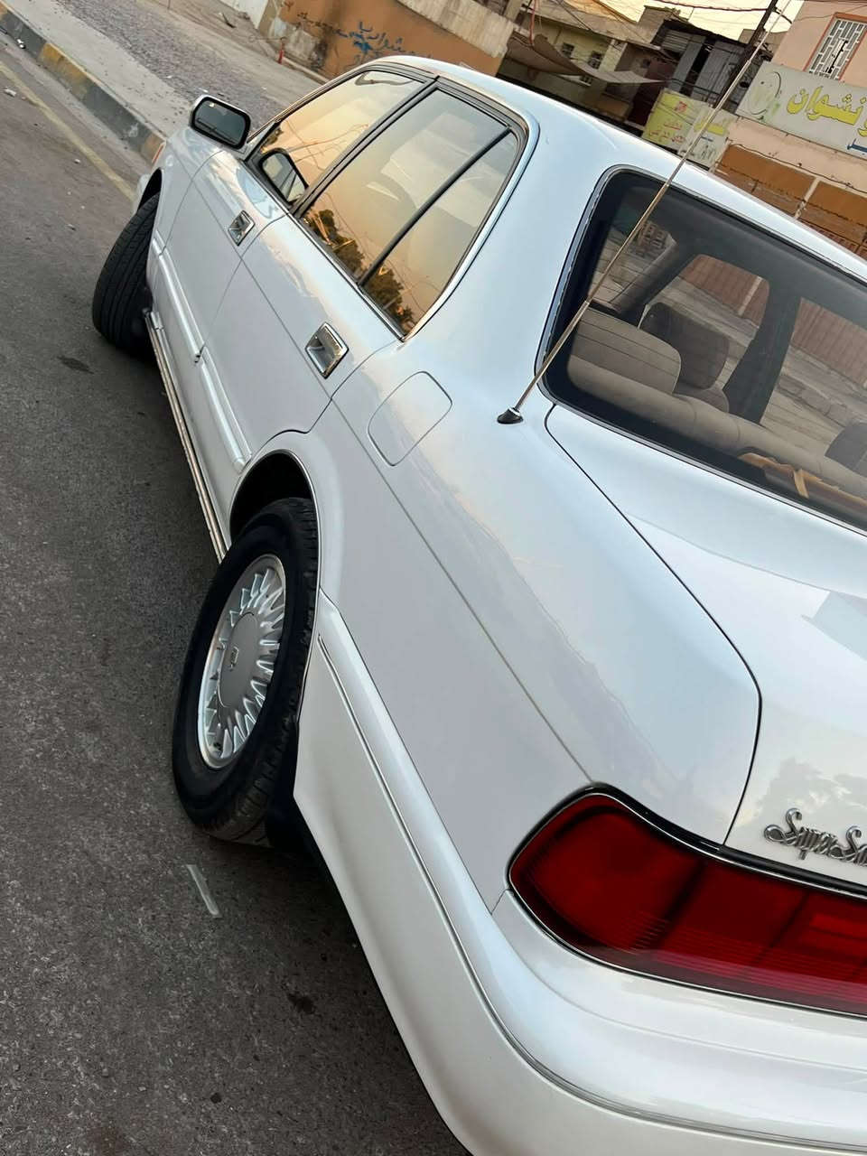 السلام عليكم
ارنب 1993 يسار اصلي 

ماشيه 364 كيلو 

رقمها شمالي جديد
السعر 147
مكانها موصل

للاستفسار الاتصال 

***********
