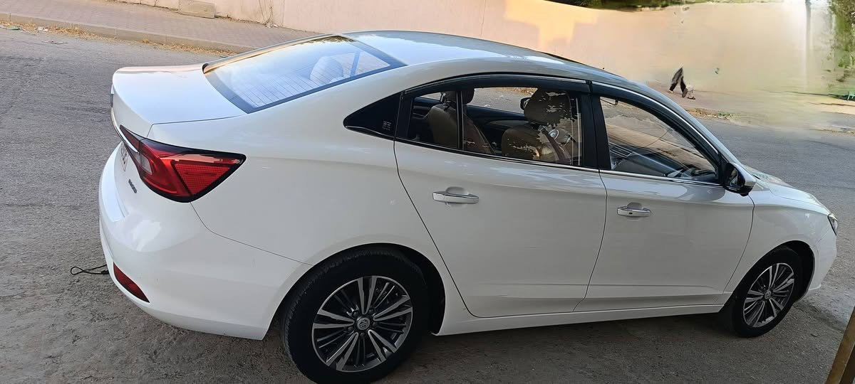 mg5 
2023 فول مواصفات ، 35000 ڕۆشتوە .
بۆ زانینی نرخ پەیوەندی بکەن .
***********
***********
