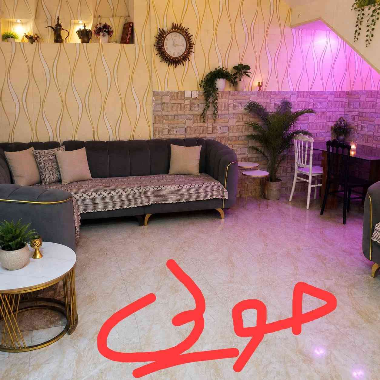 سلام عليكم دار للبيع في منطقه الدوره شارع مقابل محكمه دوره فرع الكوخ قرب الكليه تقنيه مساحه 130متر واجه ١١ونص.الاستفسارعلئ رقم ***********
