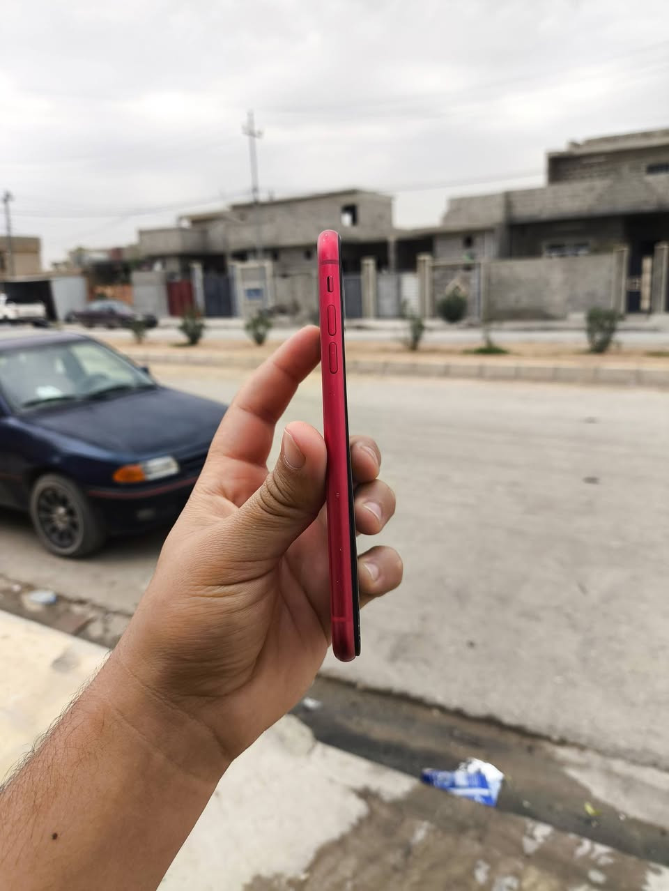 آيفون ١١ • ٦٤ جيجا • الموصل الايسر