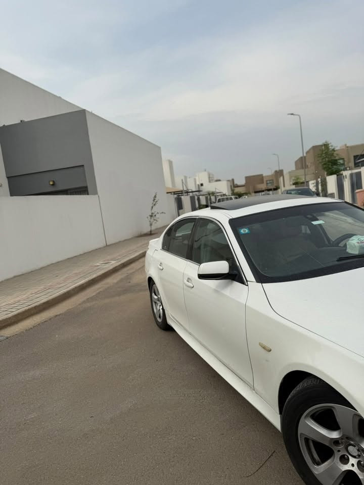 بي ام E60 • ٥٣٠ • ٢٠٠٨