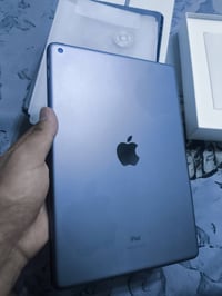 آيباد ٩ • نظيفه ٩٩٪ • بطارية ٨٩٪