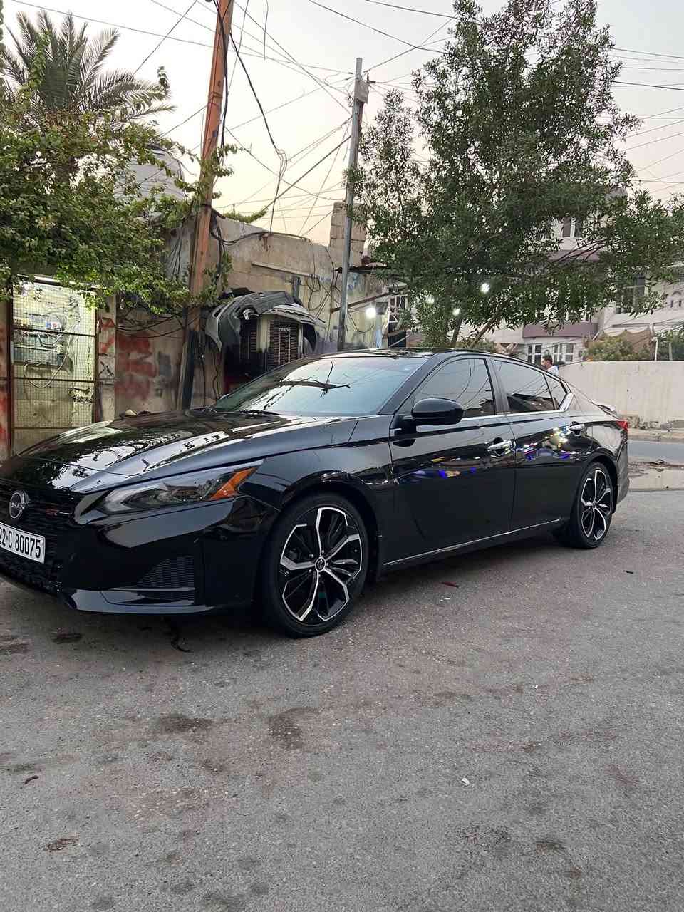 السلام عليكم نيسان مديل 21 للبيع سياره بيه جاملغ يمه امامي بدون دواخل لا شاصي ولا يرباك محدث بجم 25 للجماليه رقم اربيل بسمي وبيه باج تضليل دهن كير مبدله بل وكاله سياره جديده معنه كلمه ربع متصرف عليه ماشيه 70 ميل مكان سياره ديالى بعقوبه السعر 145 وبيه مجال قليل ***********
