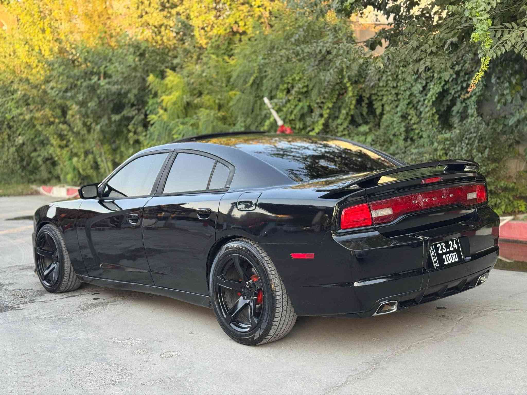 Dodge charger 
فرؤشتن يان گؤرينةوة
مؤديل 2014
فول فوول مواسفات
سلايد 
شاشة گةورة كاميرا
گئرشةفت سوكان هيتر 
كشن جلد و هيتر 
گئر و مةكينة و كارةبايي بةشةرت 
V8🚀 مةكينة هيمي 
براوةي دووبةيي 
62 مةجال 
*********** أربيل, العراق

