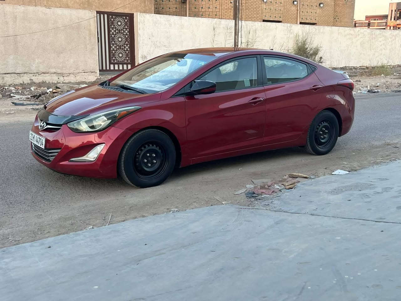 موديل ١٦ امريكي صدر تعبان وبيه صوت رواجز بأسمي وبيه جاملغ امامي وباب سايق رايدهة تبريد جديد بيه تخم تاير  ٩٥ بغداد حي التراث  *********** واتساب
