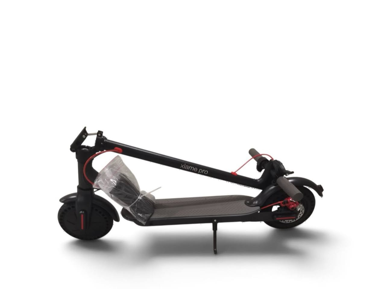 🛴 بابەت / سکۆتەری کارەبایی
🛴 مارکە / ( Xiame pro ) شیامی
🛴 جۆری برێک / دیسک
🛴 مۆدیل / /2026
🛴 کێش (14,5) کغم 
🛴 توانای هەڵگرتن /100کغم
🛴 توانای رۆشن / 20کم لە سەعاتێکدا
🛴 تایبەتمەندی / بلوتوث، لایتی پێسەوە 🔦، ڤۆلتیە 42V.
🛴 مۆدی لێخورین / ( D, S, 🚶‍➡️) 3مۆد
🛴💰 نرخ (330) هەزار 
🚛 گەیاندن هەیە پەیوەندی بکە

🏙️ شوێن /سلێمانی 

🛴 المادة / سکوتر کهربائیە
🛴 ما/رکە / (Xiame pro) شیامی
🛴 نوع البریک / دیسک
🛴 /المودیل /  2026
🛴 الوزن / (14,5 ) کغم
🛴 تحمل الوزن / 100کغم
🛴 السرعە /20کم عل الساعه
🛴 الخصوصيات / بلوتوث، لایت امامی 🔦، القوە الکهربائیە 42V
🛴 جیرات /( D, S, 🚶‍➡️) 3 جیر
💰 نرخ / (330) الف 
🚛 التوصیل موجود اتصل  ***********
🏙️ المكان // السلیمانیە
