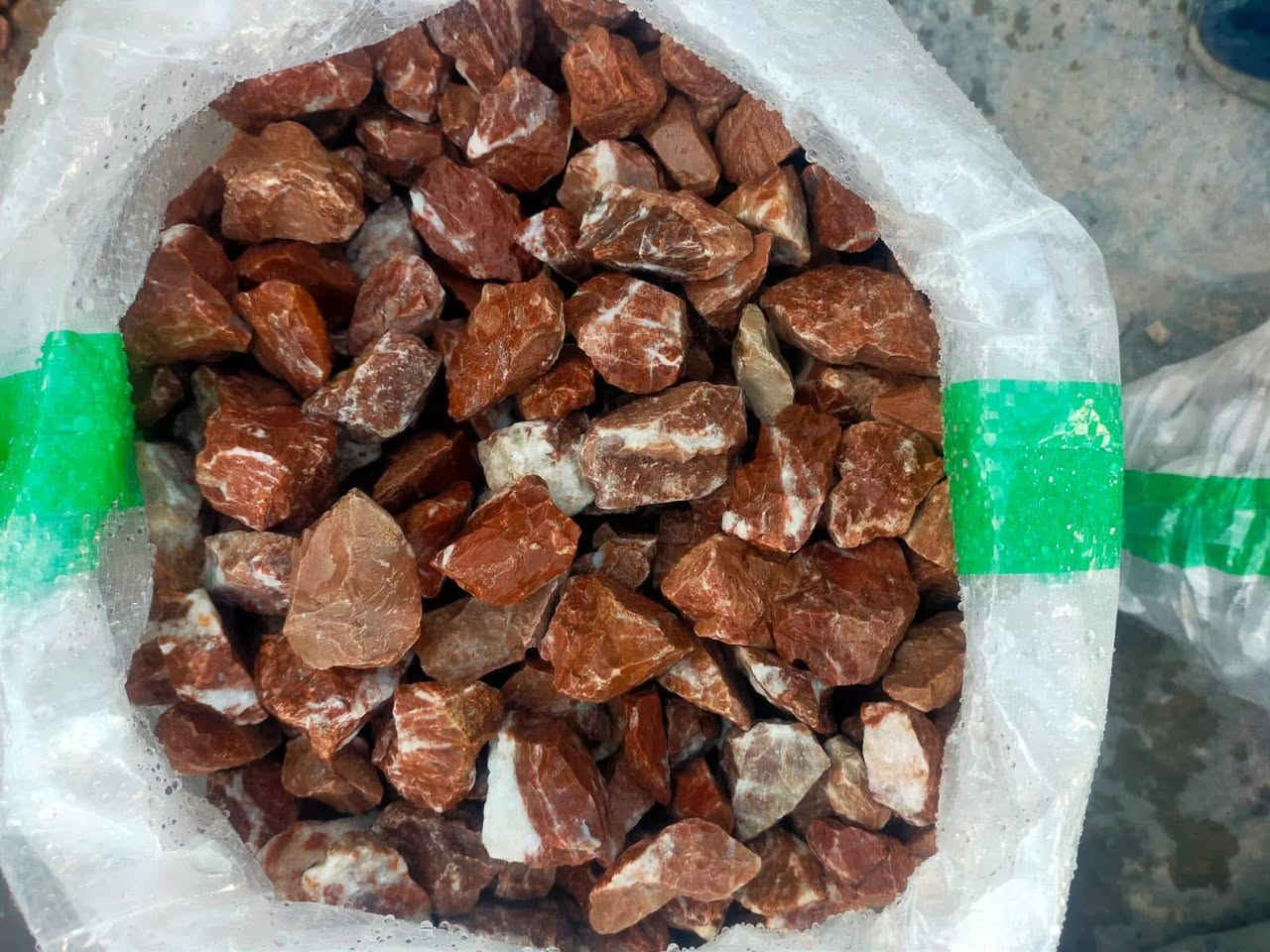 كل ما يخص،الديكورات تجدونه 
حجر جميع الالوان والأحجام
لاين تحديد الحدائق جميع القوالب بمختلف النقشات 
بيع جمله مفرد 
يوجد خصم للكميات 
العنوان ميسان / الماجديه سده ام البطوط 
معمل حدائق ميسان 
***********

