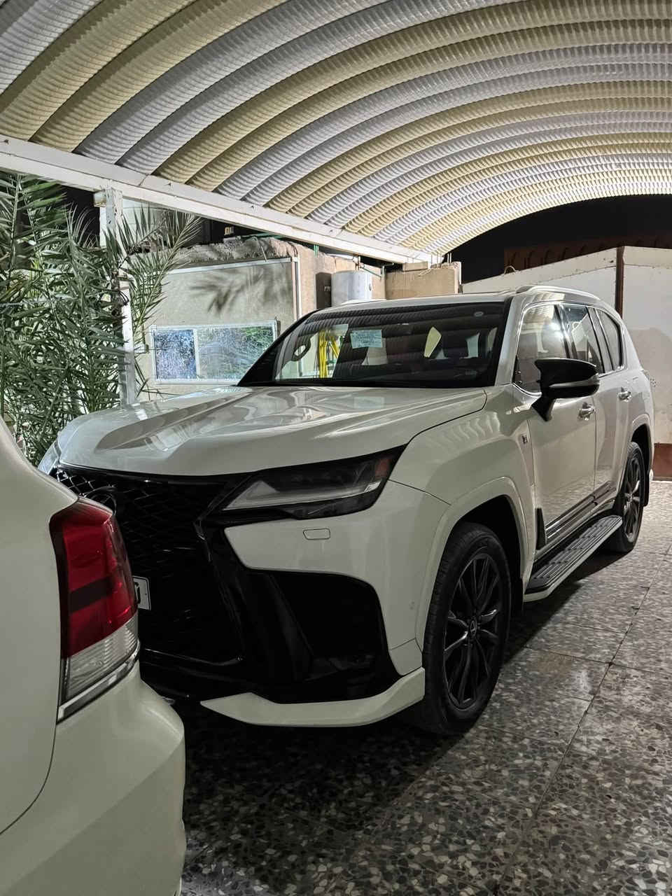 لكزس 2025 (LX700) نانو مغلفه ماشيه45 الف سعرها 14 شده قفل مكانها بصره ***********
