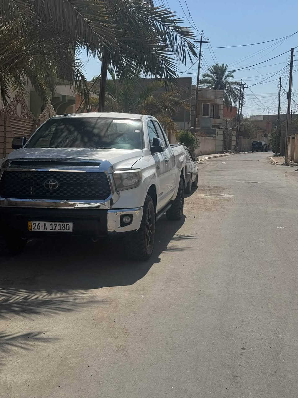 السلام عليكم تاندرا موديل 21 محرك 5700 الضرر مرفق مع المنشور سياره متصرف الف عليها السعر 230بيهل مجال بسيط مكانها سامراء ***********
